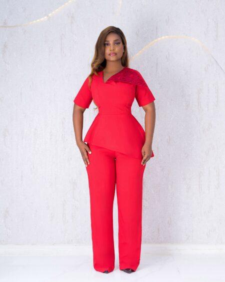 Red Trouser Set With Lace Collar