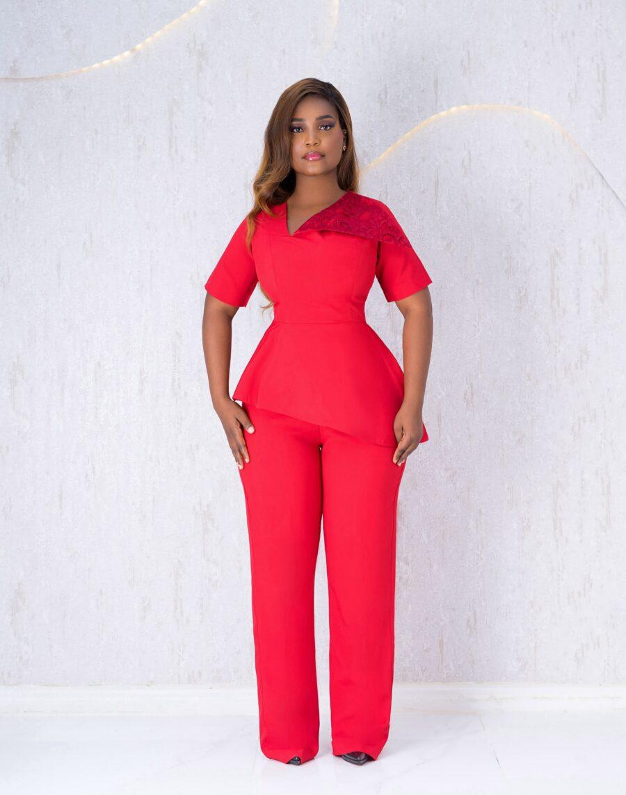 Red Trouser Set With Lace Collar