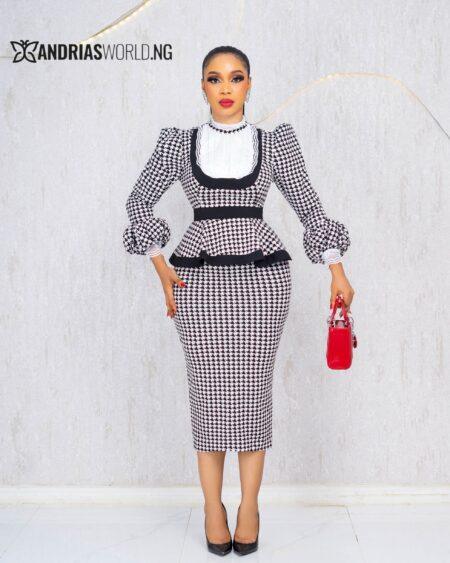 BLACK AND WHITE HOUNDSTOOTH DRESS