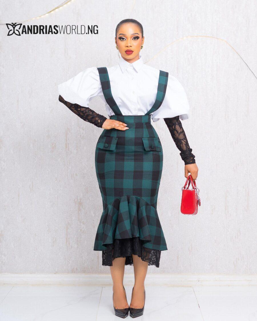 GREEN CHECK PINAFORE DRESS WITH WHITE PUFFY SHIRT