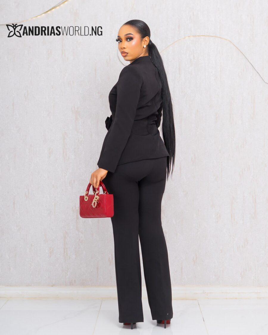 BLACK TWO PIECE TROUSER SUIT WITH ROSE