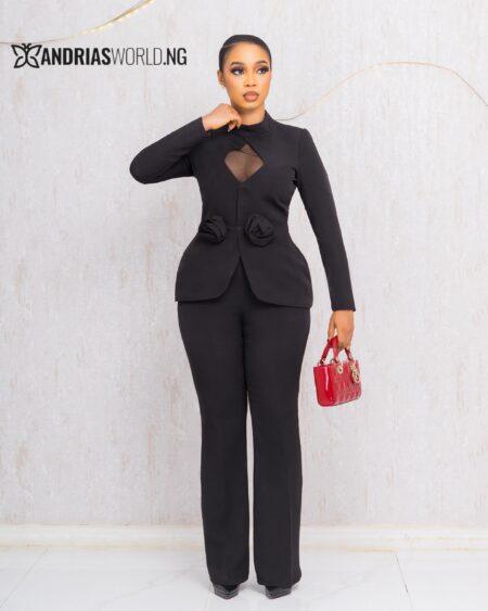 BLACK TWO PIECE TROUSER SUIT WITH ROSE