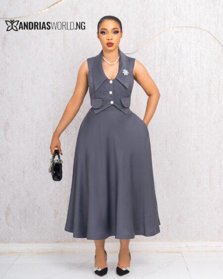 GREY SLEEVELESS TOP AND SKIRT SET WITH BROOCH