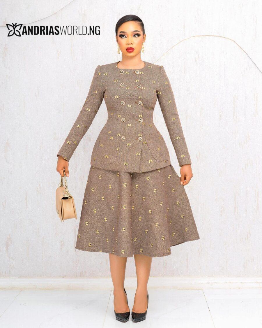 BROWN PATTERN TWEED SKIRT SUIT