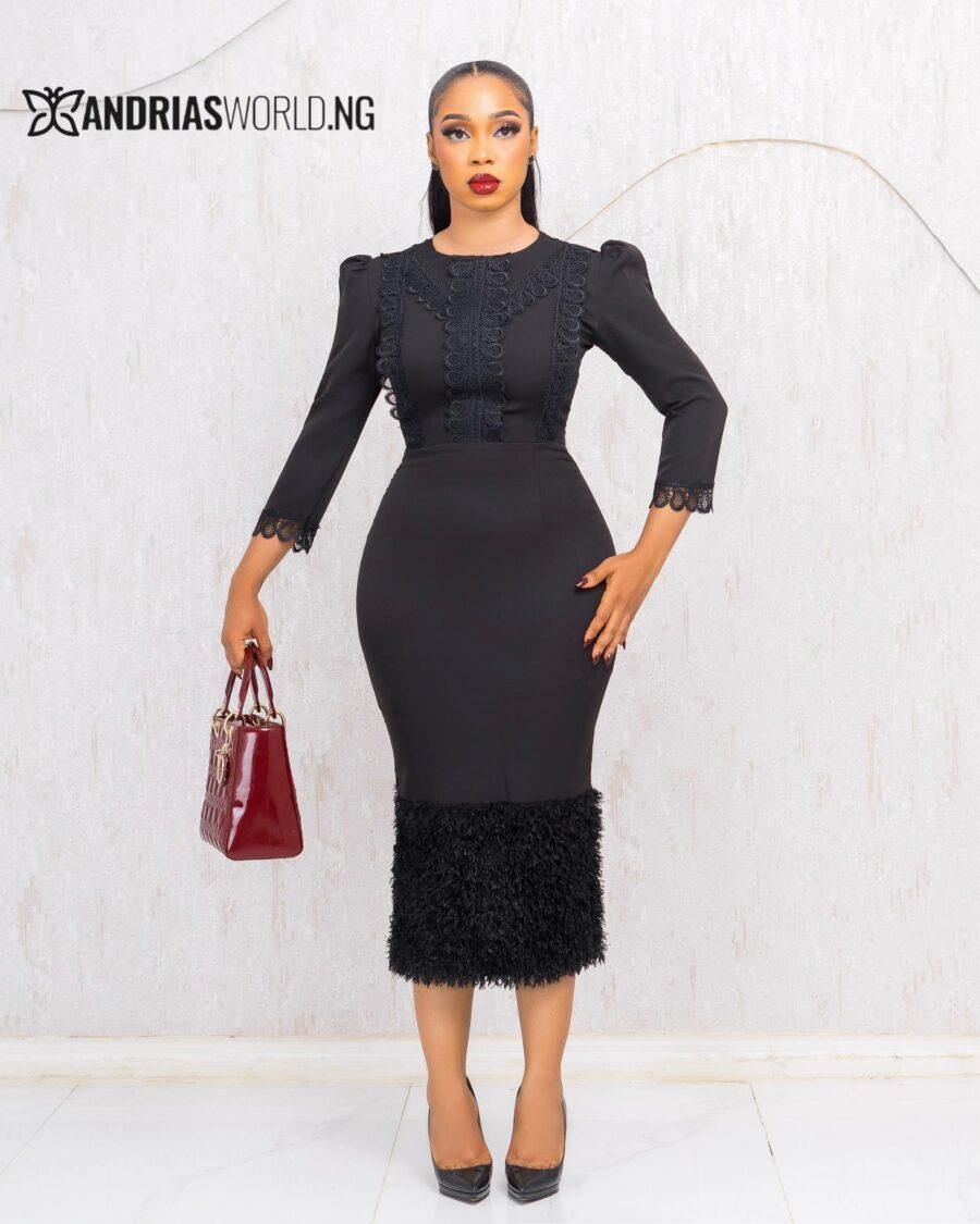 BLACK MIDI DRESS WITH FEATHERS