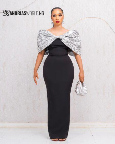 BLACK AND WHITE THREE PIECE SKIRT SUIT