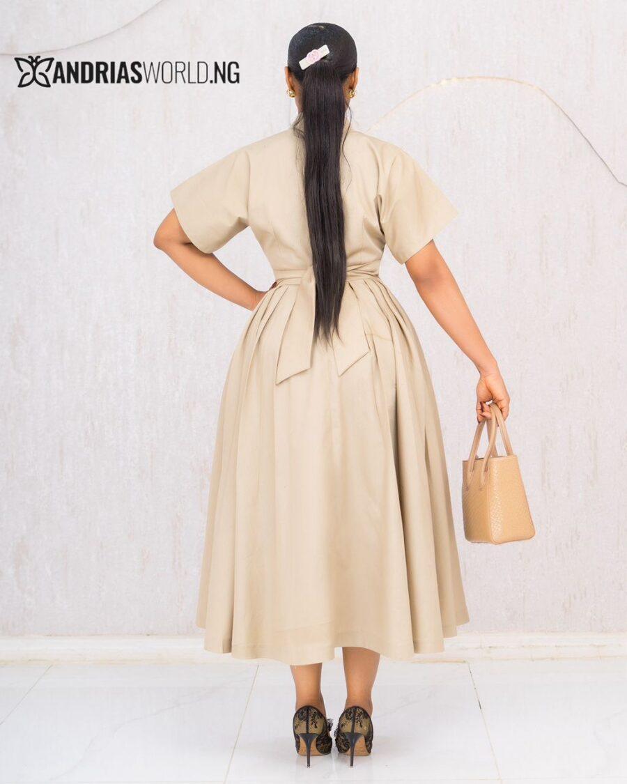 CREAM LINEN DRESS WITH BISCUIT BUTTON