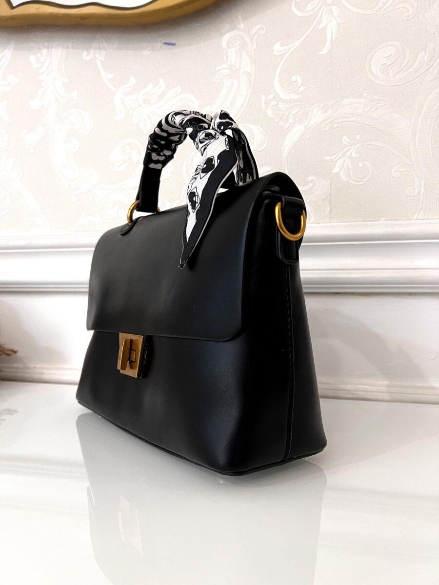 BLACK HAND BAG