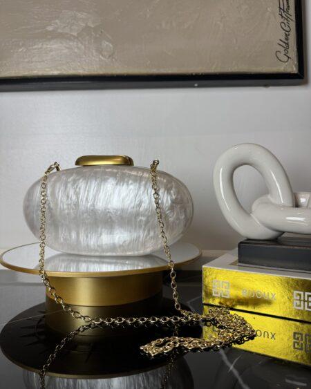 WHITE OVAL PEARL PURSE