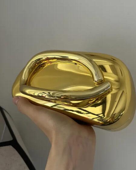 GOLD-TONE CLUTCH WITH DETACHABLE CHAIN STRAP