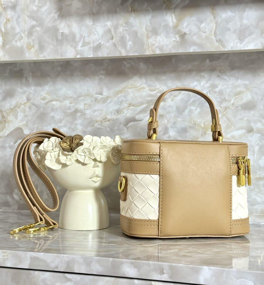 BROWN WOOVEN LEATHER PURSE