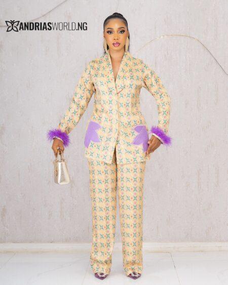 YELLOW MULTICOLORED TWO-PIECE TROUSER SET WITH FEATHERS