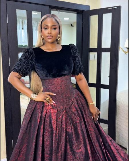 WINE DAMASK MAXI DRESS WITH VELVET WINE DAMASK MAXI DRESS WITH VELVET