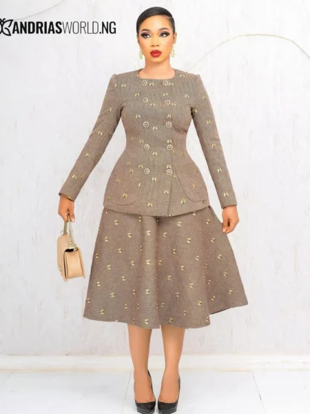 Brown pattern tweed skirt suit